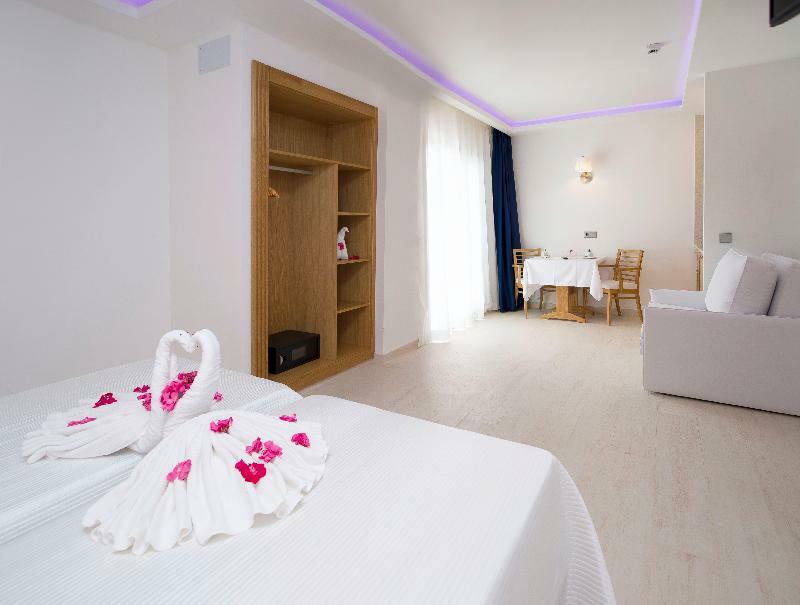 מלון פלאייה דן בוסה My Way Luxury Ibiza מראה חיצוני תמונה